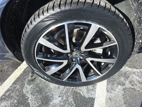 Used 2019 Volvo XC90 T6 Inscription w/ Luxury Package image 10