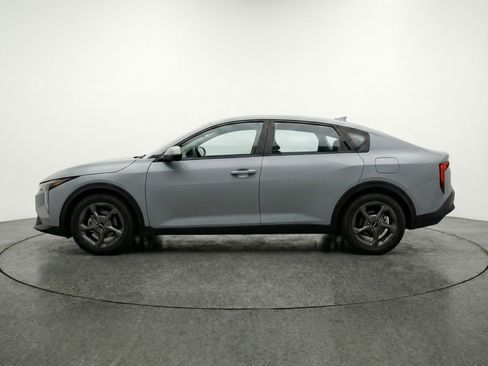 Used 2025 Kia K4 FWD image 5