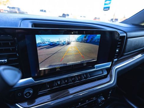 Used 2024 Chevrolet Silverado 3500 LT image 17