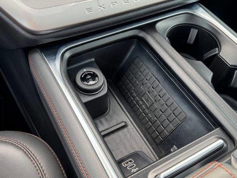 Used 2025 Ford Expedition Active AWD/4WD image 42