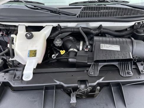 Used 2013 Chevrolet Express 2500 RWD image 29