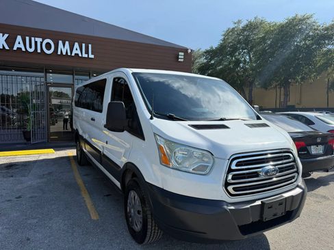 Used 2016 Ford Transit 350 XLT RWD image 3