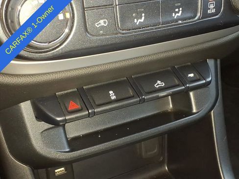 Used 2018 Chevrolet Colorado LT w/ LT Convenience Package image 27