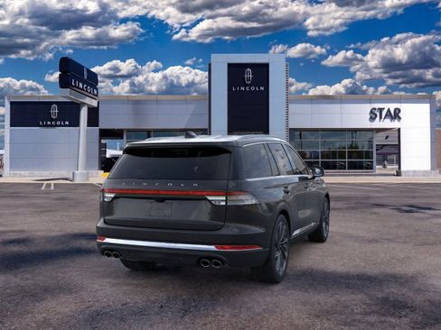 New 2026 Lincoln Aviator Reserve w/ Luxury Package AWD/4WD image 8