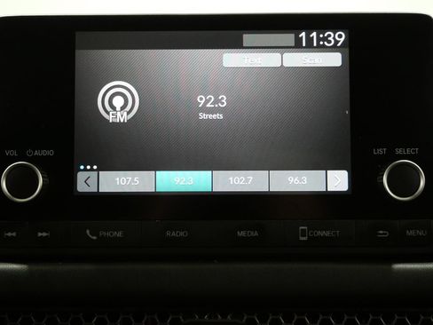 Used 2025 Honda HR-V Sport image 17