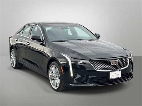 Used 2025 Cadillac CT4 Premium Luxury image 23