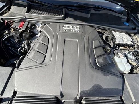 Used 2018 Audi Q7 3.0T Prestige w/ Prestige Package image 40