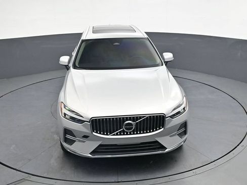 Used 2022 Volvo XC60 B5 Inscription w/ Protection Package Premier FWD image 29