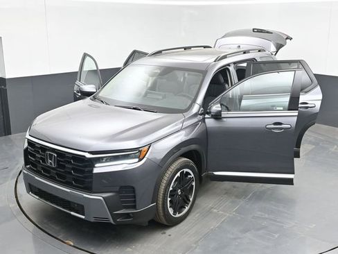 New 2026 Honda Pilot Touring image 54