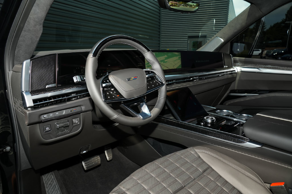 Used 2026 Cadillac Escalade V AWD/4WD image 4