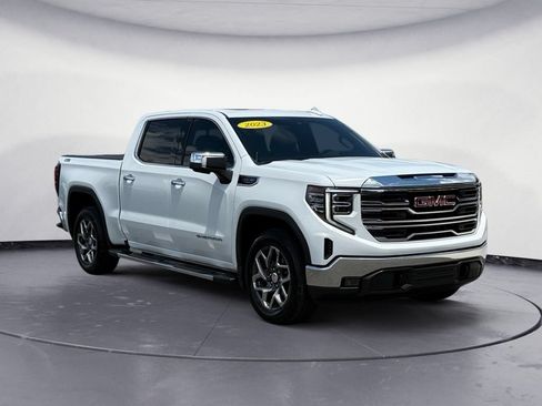 Used 2023 GMC Sierra 1500 SLT w/ SLT Premium Package AWD/4WD image 10