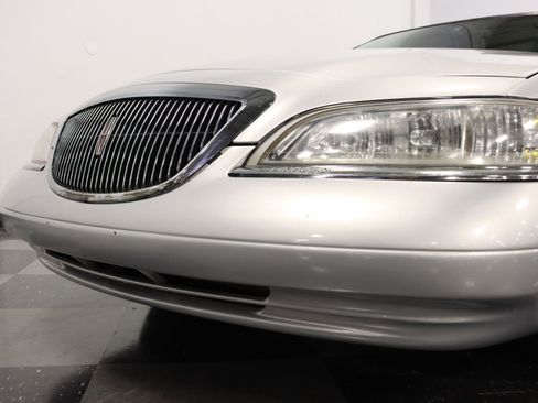 Used 1998 Lincoln Mark VIII image 23