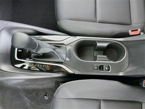 Certified 2025 Toyota Corolla LE image 18