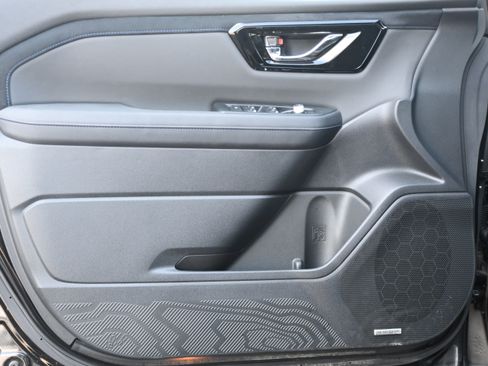 Used 2025 Subaru Forester Limited w/ Popular Package #2 image 14