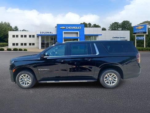 Used 2024 Chevrolet Suburban LT AWD/4WD image 6