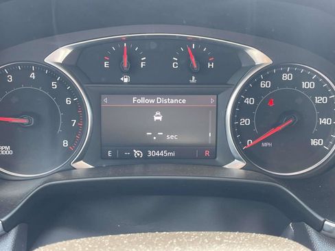 Used 2025 Chevrolet Blazer LT FWD image 25
