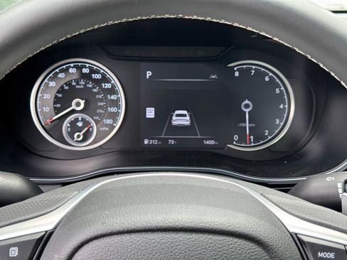 Used 2025 Genesis G70 2.5T w/ Sport Prestige Package image 19