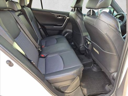 Used 2023 Toyota RAV4 XSE AWD/4WD image 17