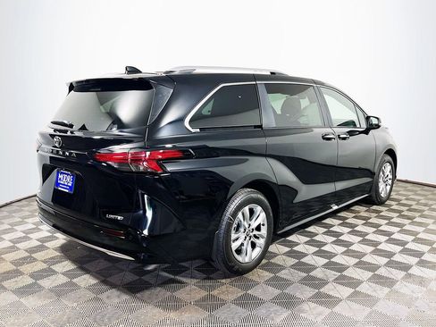 New 2026 Toyota Sienna Limited AWD/4WD image 8