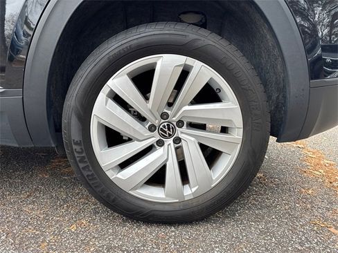 Used 2023 Volkswagen Atlas Cross Sport SE image 20