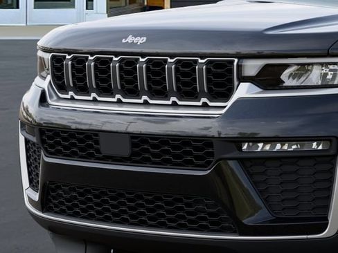 New 2026 Jeep Grand Cherokee Limited AWD/4WD image 11