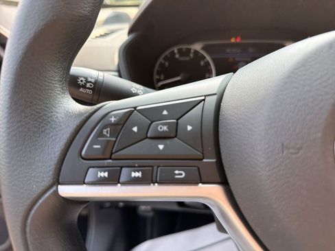 Used 2025 Nissan Altima 2.5 SV FWD image 20