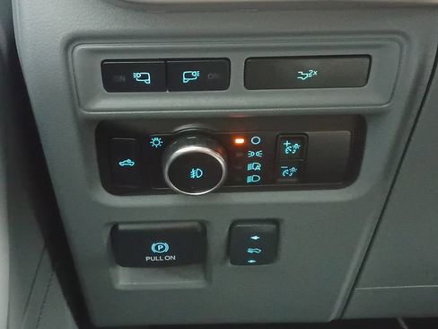 Used 2023 Ford F150 XLT w/ Equipment Group 302A High image 12