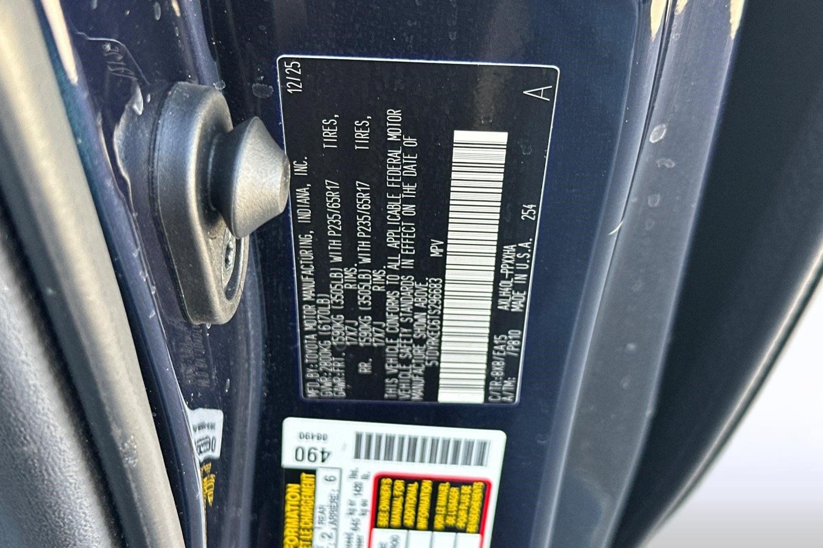 Used 2026 Toyota Sienna XLE FWD image 25