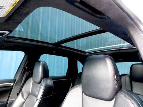 Used 2014 Porsche Cayenne GTS image 22