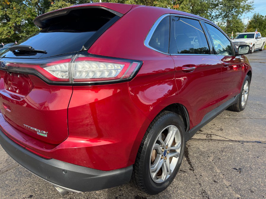 Used 2018 Ford Edge Titanium w/ Technology Package FWD image 11