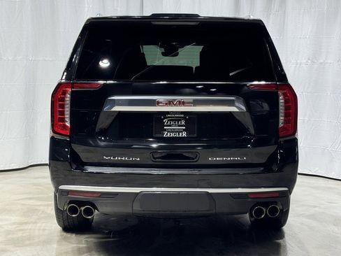 Used 2024 GMC Yukon Denali w/ Denali Reserve Package image 5