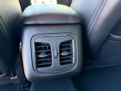 Used 2016 Chrysler 200 S w/ Navigation & Sound Group I image 28