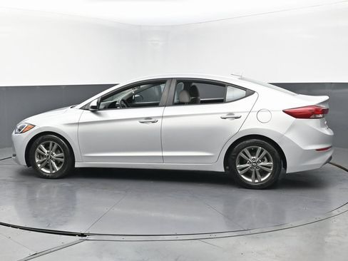 Used 2018 Hyundai Elantra SEL image 8