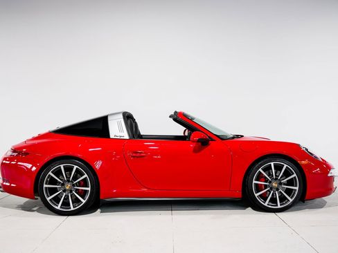 Used 2015 Porsche 911 Targa 4S AWD/4WD image 2