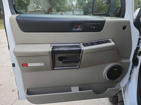 Used 2003 HUMMER H2 image 15
