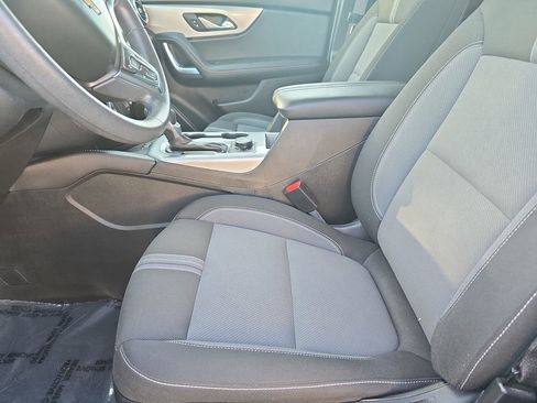 Used 2024 Chevrolet Blazer LT w/ Convenience Package FWD image 30