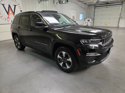 Used 2024 Jeep Grand Cherokee Limited 4xe AWD/4WD image 10