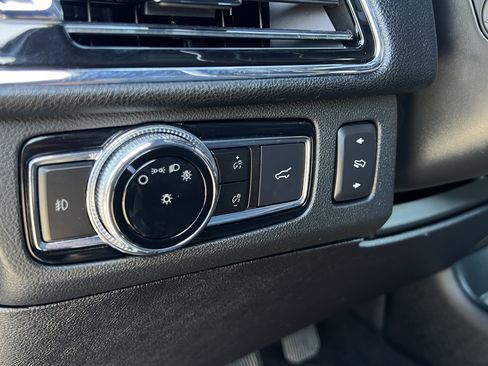 Used 2021 Lincoln Navigator Reserve image 18