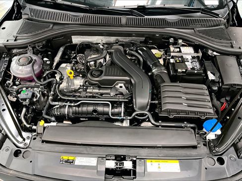 New 2026 Volkswagen Jetta SE FWD image 8