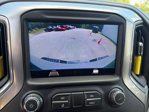 Used 2020 Chevrolet Silverado 2500 LT w/ Fleet Comfort Package AWD/4WD image 22