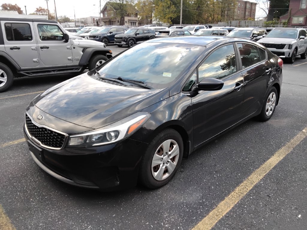 Used 2018 Kia Forte LX FWD image 2