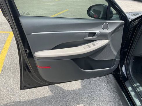 Used 2026 Hyundai Sonata SE FWD image 11