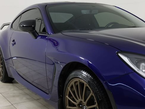 Used 2023 Toyota GR86 RWD image 38