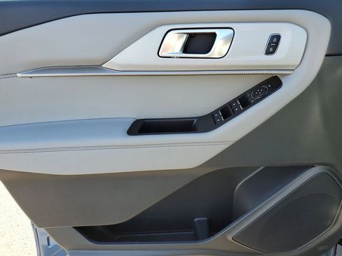 New 2026 Ford Explorer Active w/ Active Comfort Package image 25
