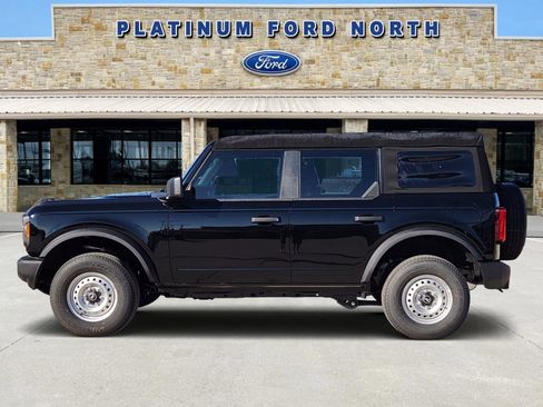 New 2025 Ford Bronco 4-Door image 3
