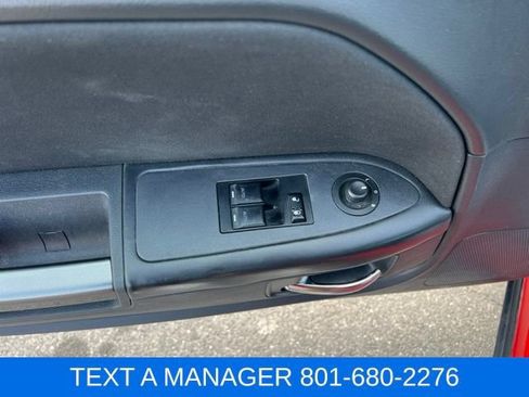 Used 2014 Dodge Challenger SXT RWD image 13