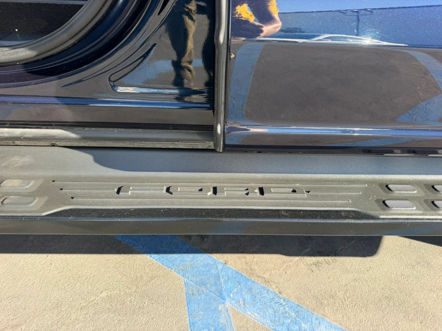 Used 2022 Ford F150 Lightning Platinum AWD/4WD image 37