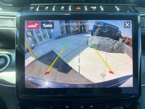 Used 2023 Jeep Grand Cherokee Limited w/ Luxury Tech Group II AWD/4WD image 53