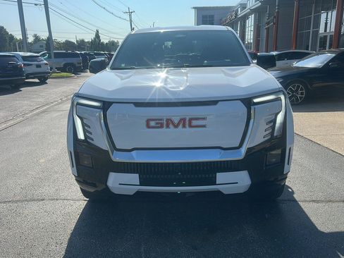 Used 2026 GMC Sierra EV Denali AWD/4WD image 7