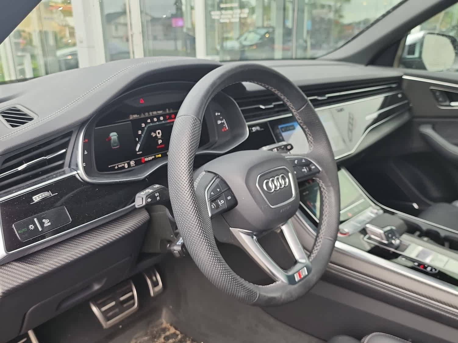 Used 2024 Audi SQ8 Premium Plus AWD/4WD image 21